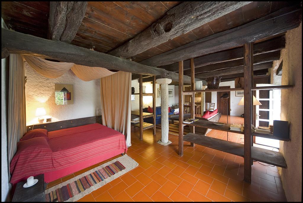 Agriturismo Famiglia Al Castello Di Bagnolo Bagnolo Piemonte Δωμάτιο φωτογραφία