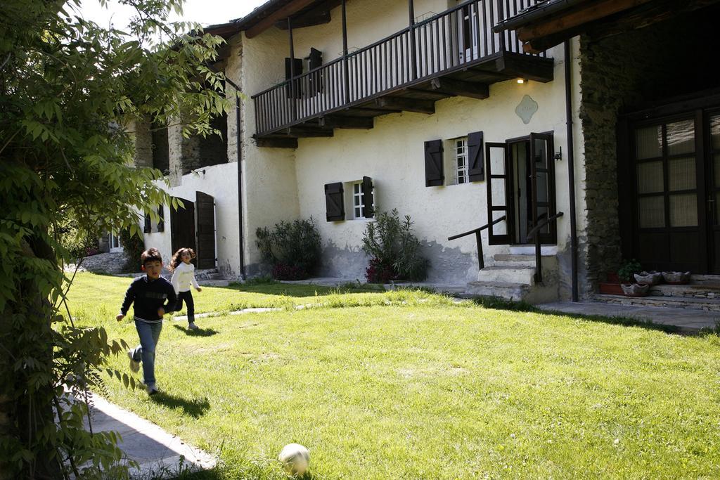 Agriturismo Famiglia Al Castello Di Bagnolo Bagnolo Piemonte Δωμάτιο φωτογραφία