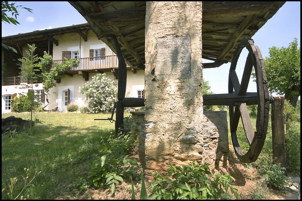Agriturismo Famiglia Al Castello Di Bagnolo Bagnolo Piemonte Δωμάτιο φωτογραφία