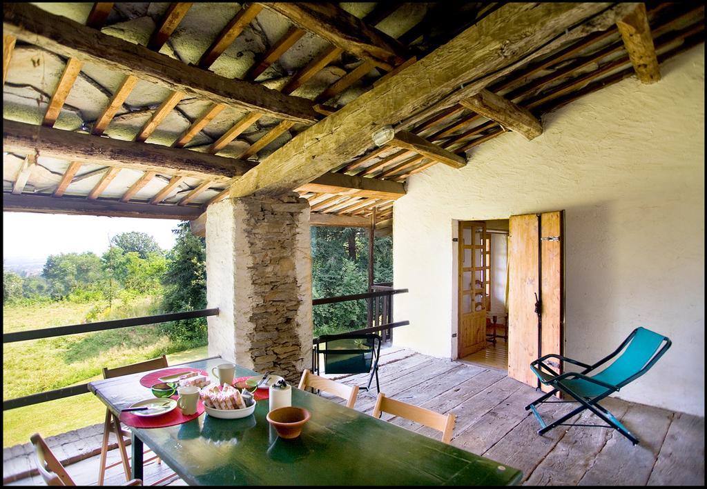 Agriturismo Famiglia Al Castello Di Bagnolo Bagnolo Piemonte Δωμάτιο φωτογραφία